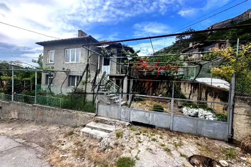 House in Varna, Provadiya