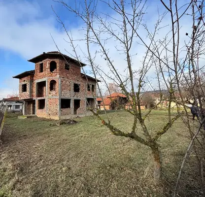 Снимка 2 — Къща в Ловеч, с. Български извор