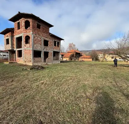 Снимка 3 — Къща в Ловеч, с. Български извор