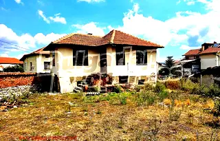 Къща в София, с. Доспей