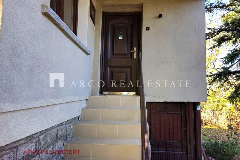 House in област София, Herakovo