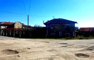 Къща в Шумен, с. Иваново