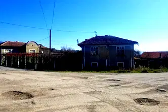 Къща в Шумен, с. Иваново