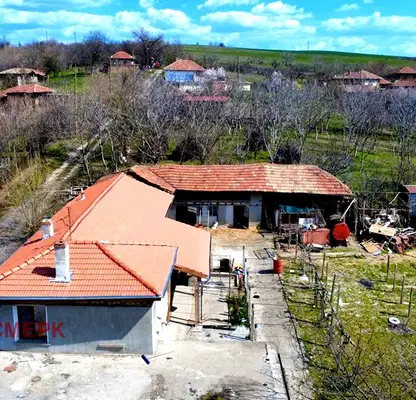 Снимка 2 — Къща в Русе, с. Караманово