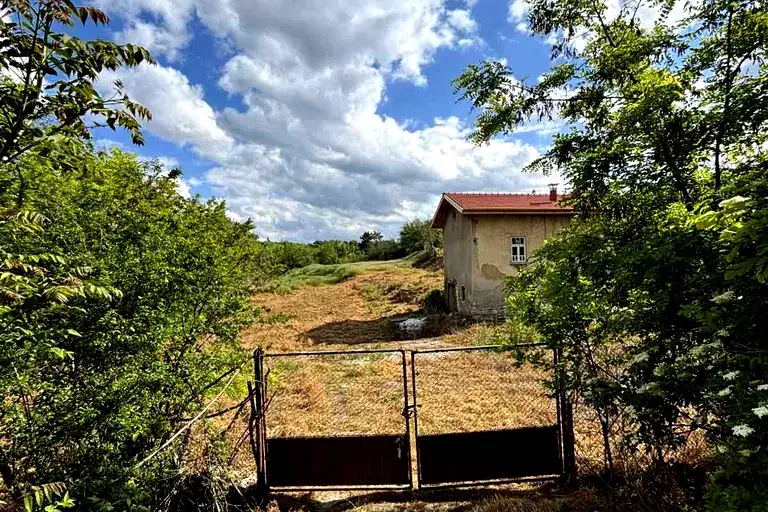 House in Oblast Pleven, Koilovci