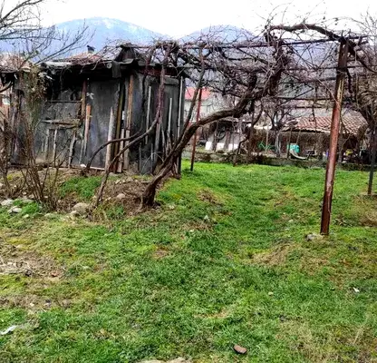 Снимка 2 — Къща в Благоевград, с. Крупник