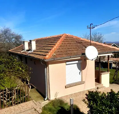 Photo 3 — House with 3 rooms and yard in Krushevec village, Burgas region
