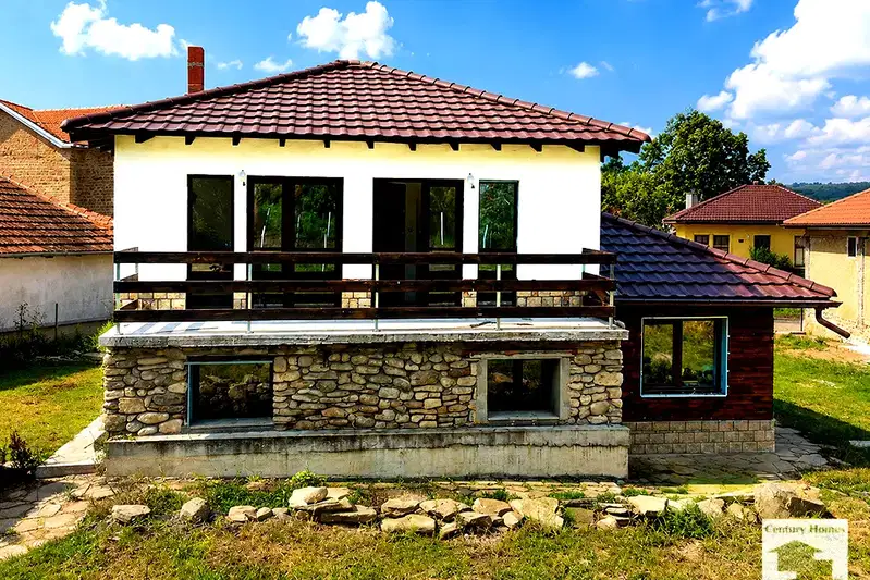 Къща във Велико Търново, с. Къпиново
