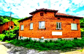 Къща в Ловеч, с. Малка Желязна