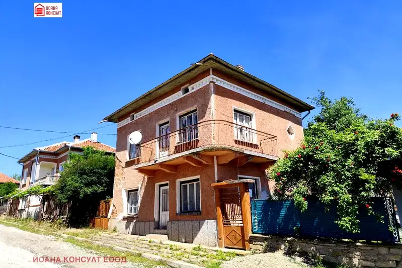 House in Oblast Pleven, Nikolaevo