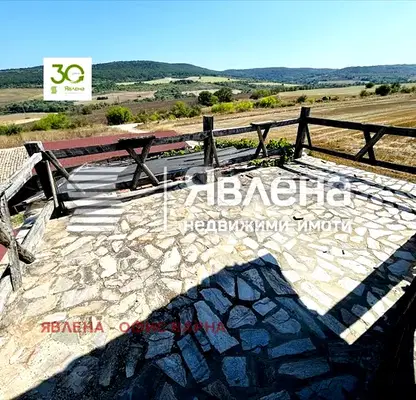 Снимка 5 — Триетажна къща с 4 спални в с. Осеново, обл. Варна