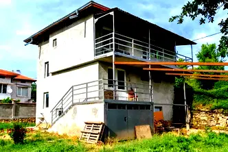 Къща в Русе, с. Писанец