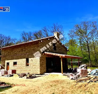 Photo 4 — House in Oblast Varna, Priselci