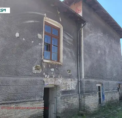 Снимка 4 — Къща във Велико Търново, с. Пушево