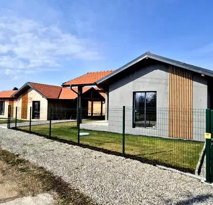Photo 4 — House with 2 bedrooms and veranda in s. Relyovo with view to Rila