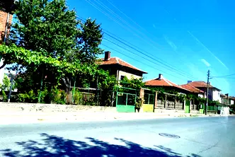 Къща в Пазарджик, Септември