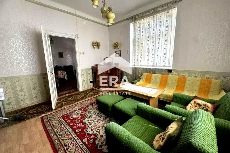 House in Silistra, Centyr
