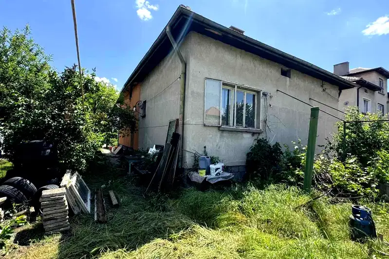 House in Sofiya, Vrajdebna