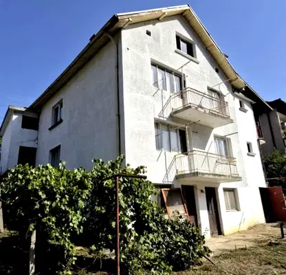 Photo 3 — House in област София, Svoge
