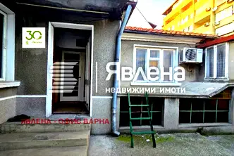 Къща във Варна, Колхозен пазар