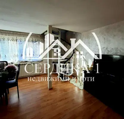 Photo 2 — House in област София, Zlatica