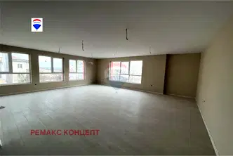 Офис в Шумен, Център