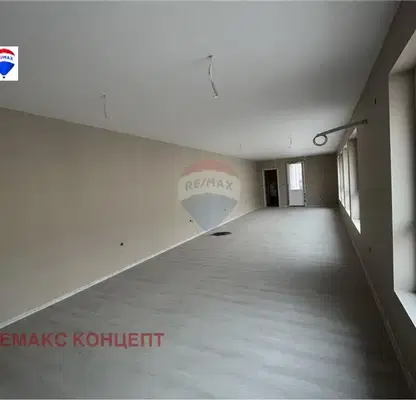 Photo 2 — Office in Shumen, Centyr