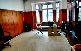 Офис в София, Център