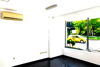 Офис в София, Център