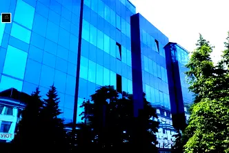 Офис в София, Хладилника