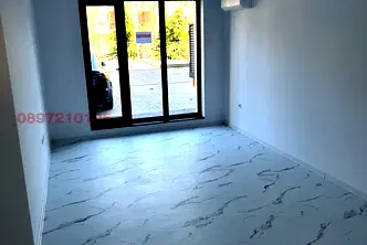 Офис във Варна, Бриз
