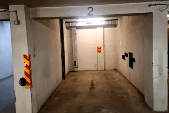 Гараж/Паркомясто в София, Лозенец