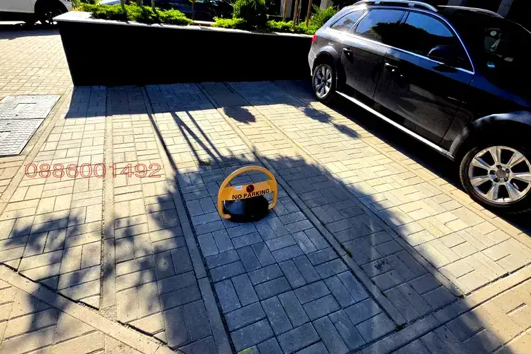 Гараж/Паркомясто в София, Сухата река
