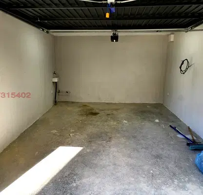 Photo 2 — Garage in Varna, Centyr