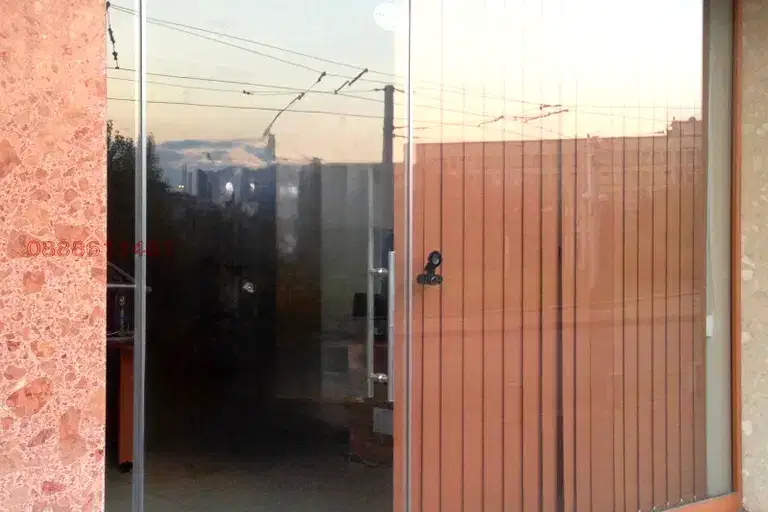 Shop in Sofiya, Slatina