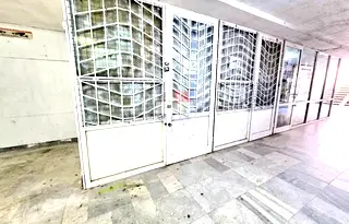 Магазин във Варна, Център