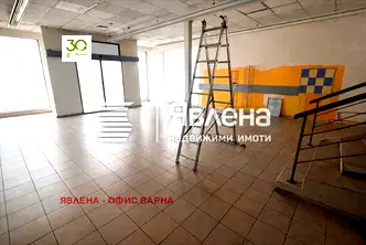 Магазин във Варна, ВИНС-Червен площад