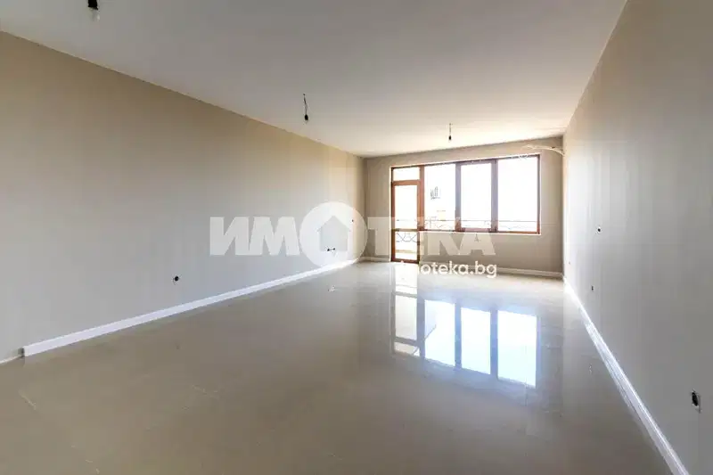 3-bedroom apartment in Oblast Dobrich, Balchik