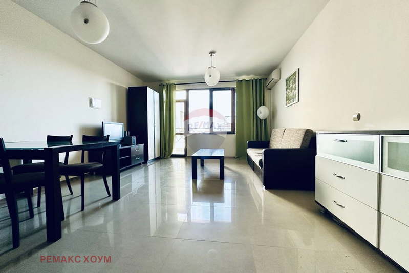 3-bedroom apartment in Oblast Dobrich, Balchik