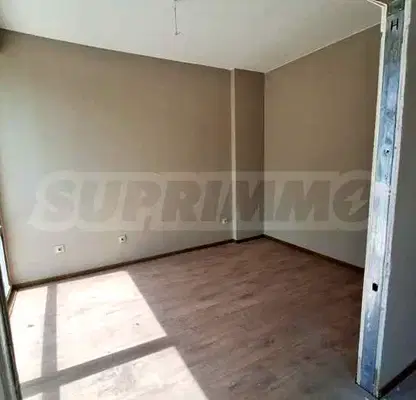 Снимка 5 — Тристаен апартамент в Благоевград, Банско