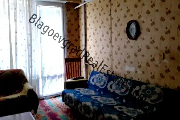 Тристаен апартамент в Благоевград, Еленово с две тераси