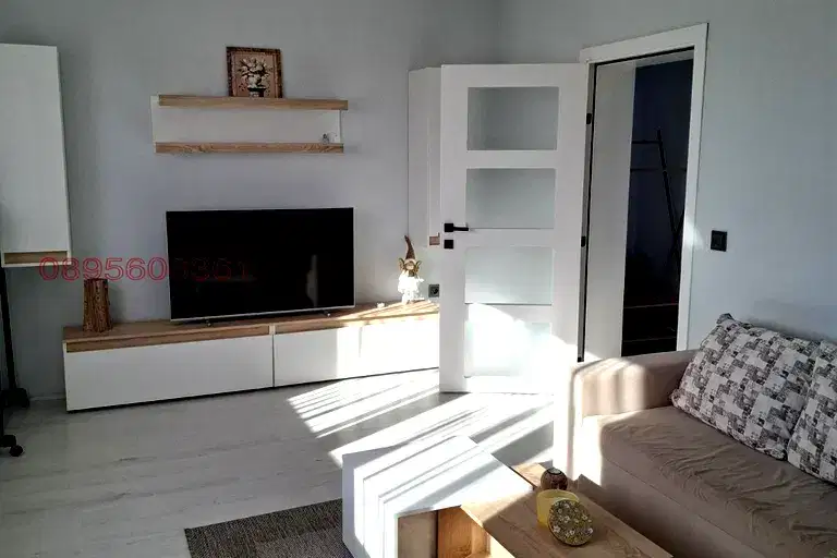 3-bedroom apartment in Благоев, Идеален център