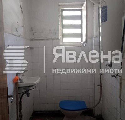 Снимка 5 — Двустаен апартамент в Благоев, Широк център