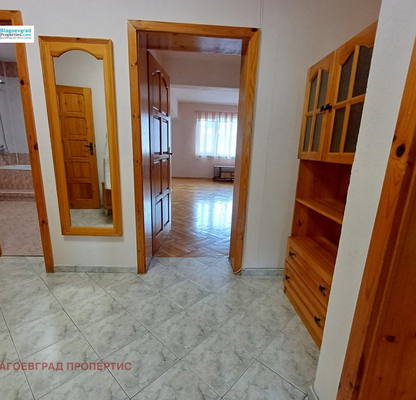 Photo 3 — 3-bedroom apartment in Blagoevgrad, Shirok Centyr