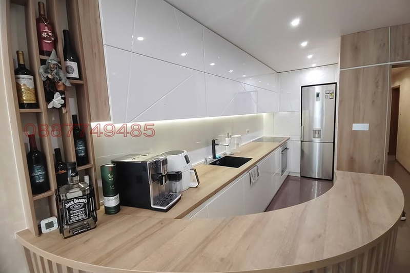 3-bedroom apartment in Burgas, Centyr