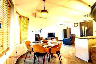 Тристаен апартамент с 3 тераси в Центъра на Бургас