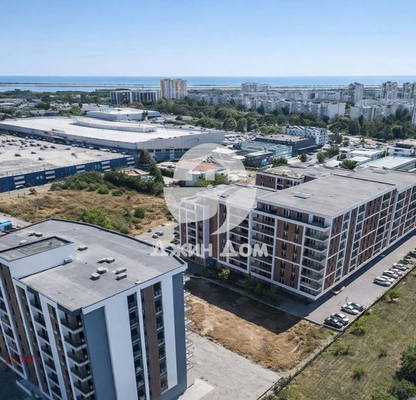 Снимка 3 — Едностаен апартамент 50 кв.м в Хоризонт, Бургас с тераса