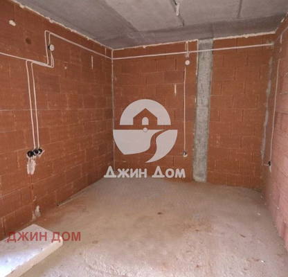 Снимка 3 — Едностаен апартамент в Изгрев, Бургас с паркинг и асансьор