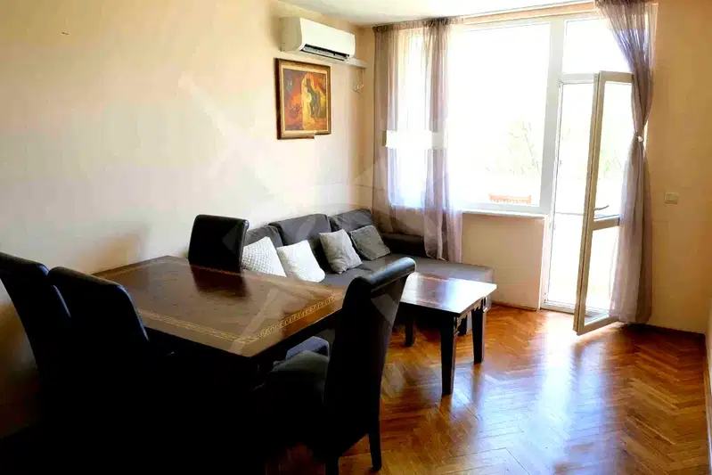 3-bedroom apartment in Burgas, Lazur