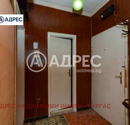 Снимка 5 — 3-стаен апартамент в Лазур, Бургас с тераса